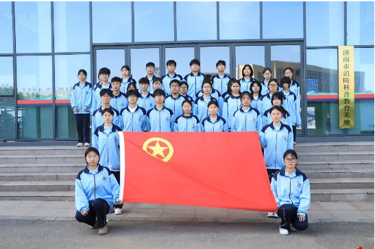 沉浸式学消防，筑牢安全防线——济南应用技术职业中等专业学校走进市消防科普教育基地