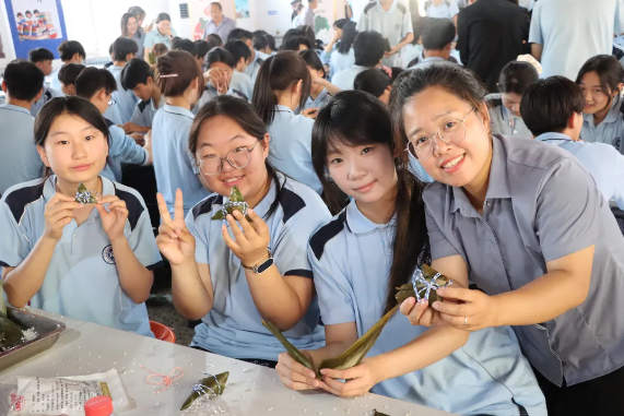 粽叶飘香迎端午,师生同乐“粽”动员!济南应用技术学校这场活动太有爱了!